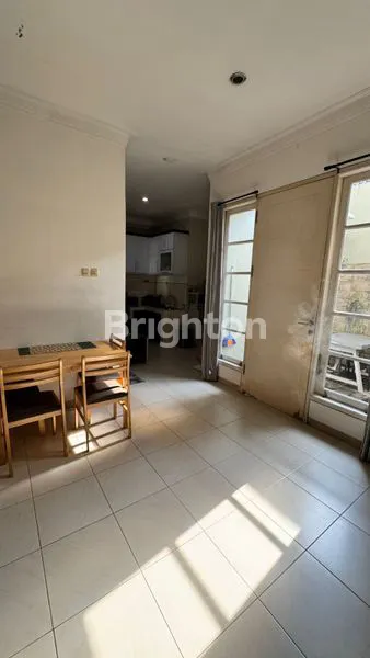 RUMAH 2 LANTAI DI PERUMAHAN GRAND MAHAKAM