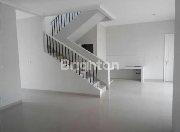 image RUMAH DI SUVARNA PADI CIKUPA TANGERANG (4)