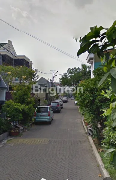 image RUMAH 2 LANTAI SHM 4+1 KT DI TANJUNGSARI BARU (1)