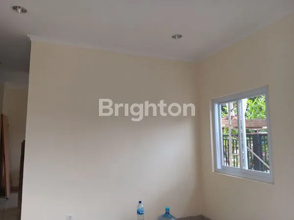 image DI JUAL RUMAH 2 LT SUDAH FULL RENOVASI POSISI HOEK DI SEKTOR 7 GADING SERPONG (3)