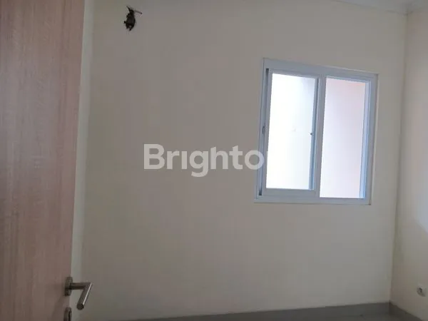 image DI JUAL RUMAH 2 LT SUDAH FULL RENOVASI POSISI HOEK DI SEKTOR 7 GADING SERPONG (7)