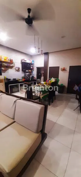 image RUMAH 2 LANTAI RAPI  SIAP HUNI RAPI BEBAS BANJIR DI PINANG GRIYA  (6)