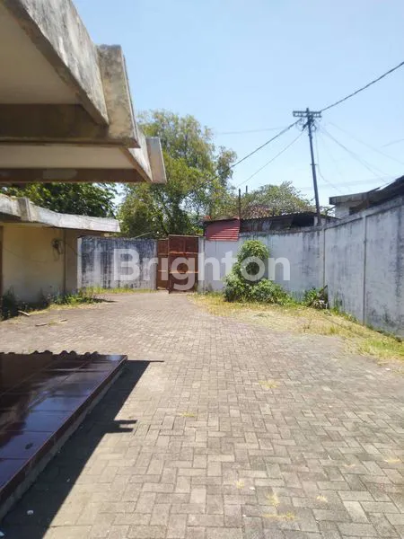 image PEREMPATAN BESAR RAYA DUKUH KUPANG DAN JARAK (6)