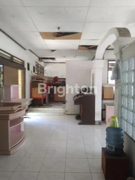 image PEREMPATAN BESAR RAYA DUKUH KUPANG DAN JARAK (5)