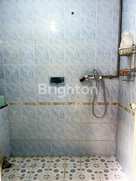 image RUMAH PETAK LEBAR 5 MTR - SEMI FURNISHED - LOKASI INTI KOTA & STRATEGIS DENGAN ROW JALAN BISA 2 MOBIL DI DAERAH SEKITAR SEKIP - SIKAMBING - ADAM MALIK (7)