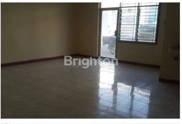 image GUDANG SINAR BUDURAN SIDOARJO STRATEGIS BAGUS AKSES KONTAINER 40 FEET (2)