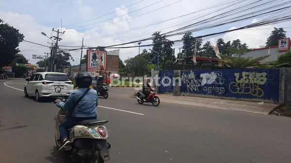 image GUDANG PINGGIR JALAN RAYA HARGA BERSAHABAT (4)
