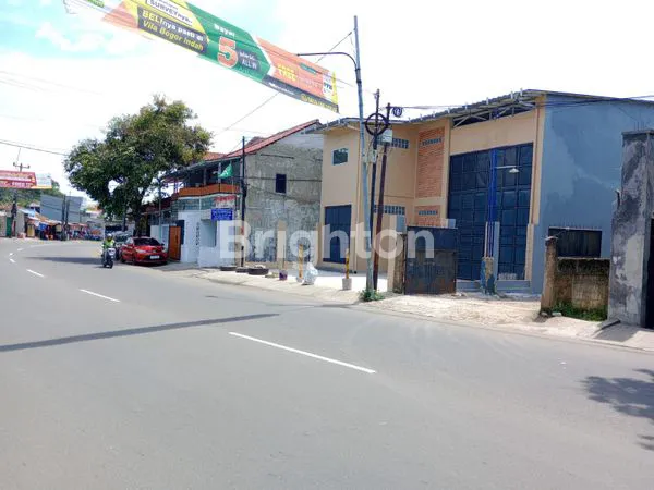 image GUDANG PINGGIR JALAN RAYA HARGA BERSAHABAT (3)