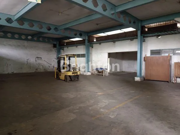 image GUDANG PREMIUM DEKAT TOL, LT 3930M² SIAP PAKAI (6)