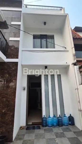 image RUMAH BABATAN PRATAMA AREA WIYUNG DEKAT RAYA MENGANTI PAKUWON MALL UNESA MASTRIP AKSES TOL PORONG SURABAYA (1)