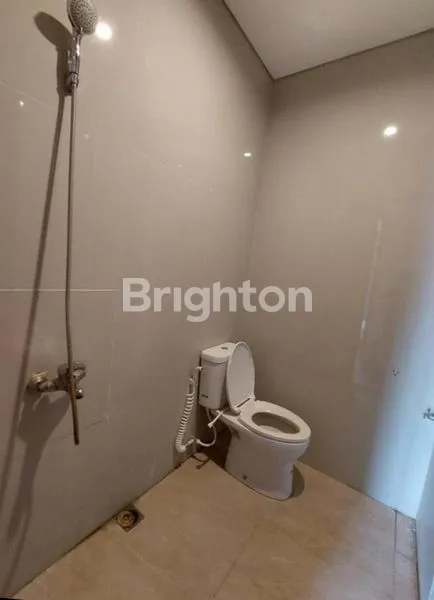 image RUMAH MEWAH ADA KOLAM RENANG  DI BENOA (5)