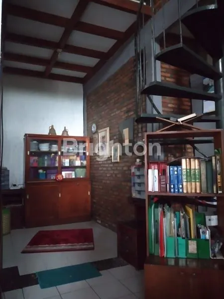 image DIJUAL RUMAH LUAS DAN NYAMAN DI GALAXY BEKASI (5)