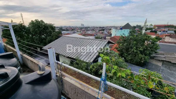 image RUMAH SIAP HUNI 2 LANTAI CIBUBUR (7)