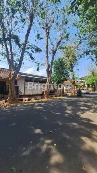 image RUMAH+TOKO STRATEGIS LT 218M² DI PUSAT TUBAN (2)