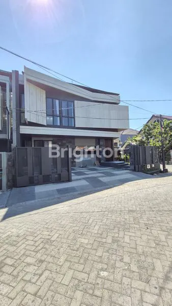 image RUMAH BARU GRESS MANYAR INDAH ARSITEKTUR MODERN TERBARU, DEKAT UNAIR, KLAMPIS, DHARMAHUSADA, KERTAJAYA INDAH, TUNJUNGAN, DARMO (1)