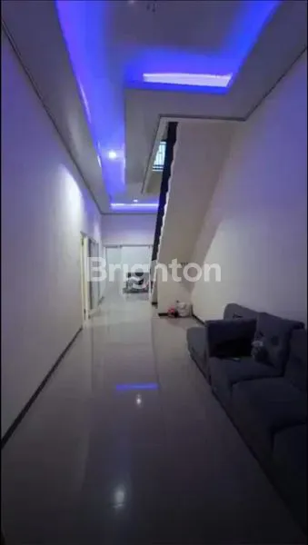 image RUMAH 2 LANTAI SHM, LUAS 180M² (3)