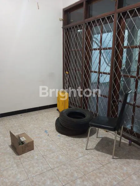 image RUMAH SIAP HUNI LT 450M² DI JL GODEAN (4)