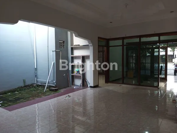 image RUMAH SIAP HUNI LT 450M² DI JL GODEAN (8)