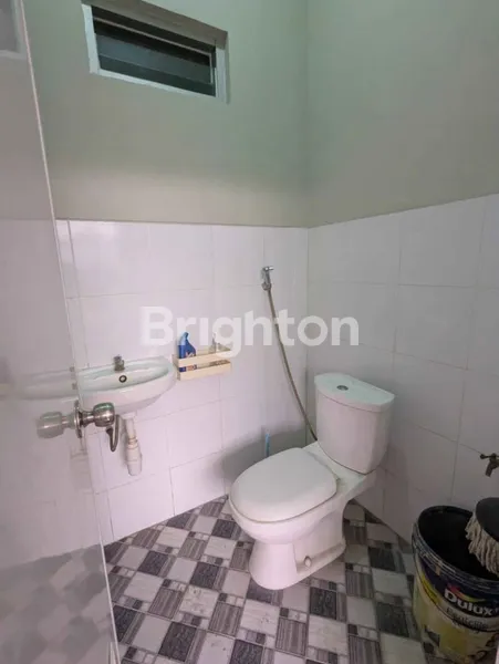 image GUDANG SIAP PAKAI ROW JALAN LEBAR DI PERGUDANGAN RITZGATE (7)