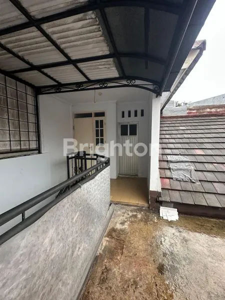 image RUMAH STRATEGIS DEKAT AKSES TOL DI SENTUL CITY (6)