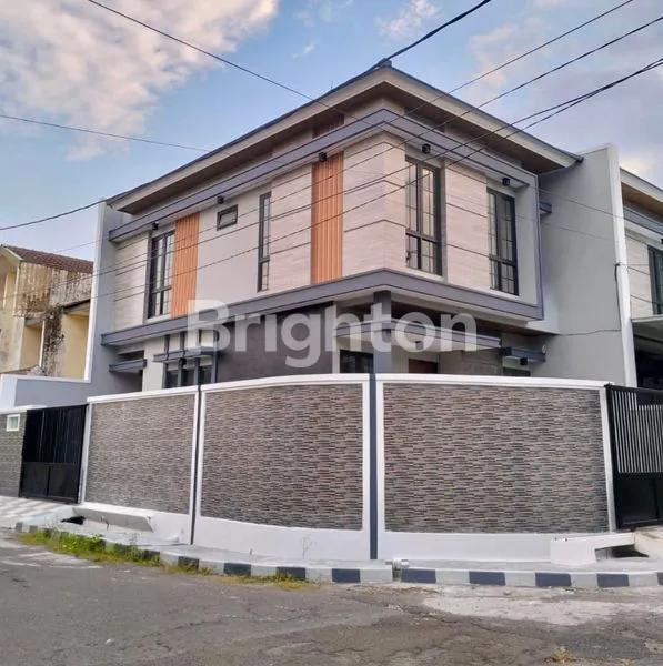 image RUMAH HOOK 4KT DEKAT RAYA MERR & GALAXY MALL (1)