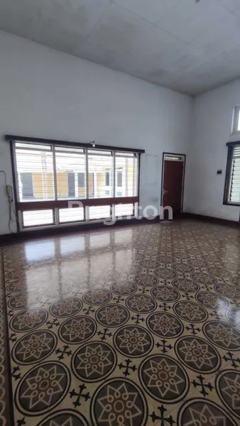 image RUMAH KOLONIAL AREA GUNUNG GUNUNG DEKAT JL IJEN (1)