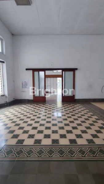 image RUMAH KOLONIAL AREA GUNUNG GUNUNG DEKAT JL IJEN (2)