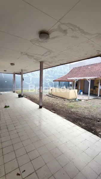 image RUMAH KOLONIAL AREA GUNUNG GUNUNG DEKAT JL IJEN (3)