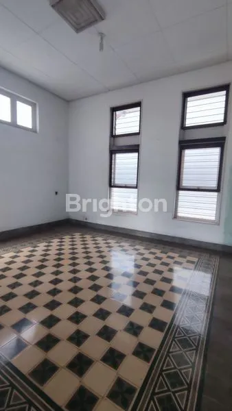 image RUMAH KOLONIAL AREA GUNUNG GUNUNG DEKAT JL IJEN (4)