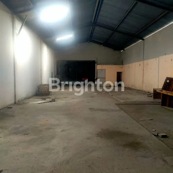 image GUDANG RUMAH KANTOR SATU LOKASI DI PUSAT KOTA SRAGEN (5)