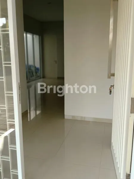 image RUMAH BARU 2 LANTAI, ROYAL RESIDENCE SURABAYA BARAT (4)