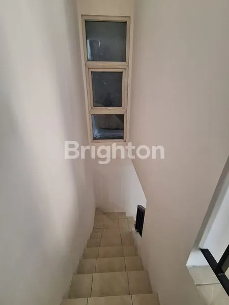 image JUAL CEPAT RUMAH 2LANTAI JAKARTA BARAT (3)