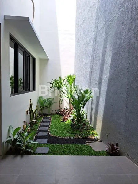 image RUMAH BARU 2 LT (READY STOK 2 UNIT) LOKASI STRATEGIS DI SULFAT KOTA MALANG (8)