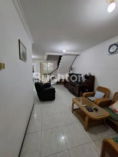 image RUMAH 2 LANTAI SIAP HUNI (8)