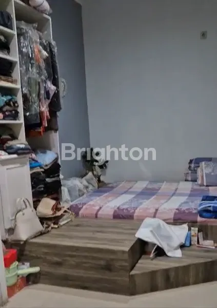 image RUMAH 2LT SECOND TERAWAT FURNISHED BABATAN PRATAMA DEKAT WIYUNG MENGANTI ROYAL RESIDENCE LIDAH KULON UNESA CITRALAND PAKUWON MALL (6)