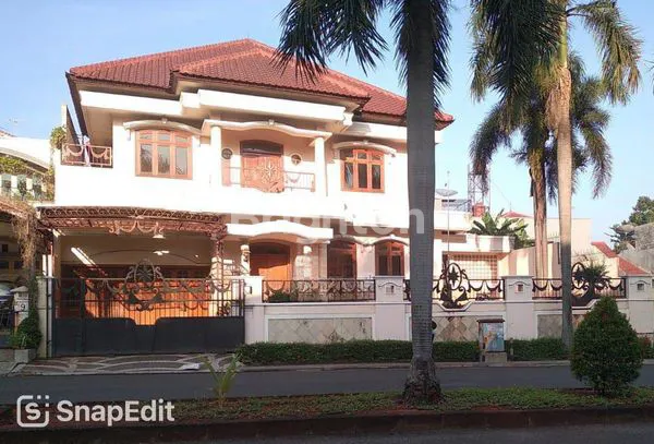 image RUMAH 5KT DI RAFFLES CIBUBUR LT 500M² (1)