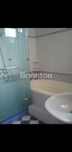 image RUMAH 5KT DI RAFFLES CIBUBUR LT 500M² (4)