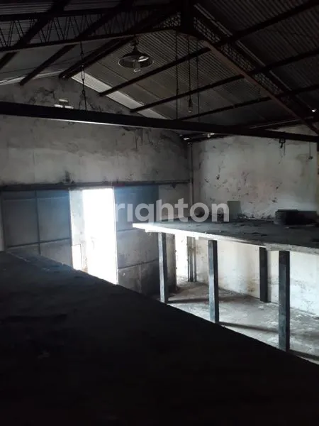 image DIJUAL GUDANG DAERAH GENUK SEMARANG (2)