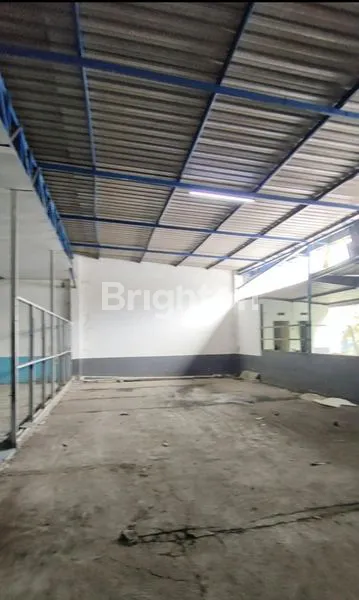 image GUDANG KEDUNGKANDANG STRATEGIS 1 MENIT KE EXIT TOL MADYOPURO SAWOJAJAR MALANG  (2)