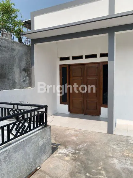 image JUAL CEPAT RUMAH 2 LANTAI BISA BAYAR 10 X  DI LARANGAN DEKAT HALTE TRANS JAKARTA PURI BETA - PURIBETA TANGERANG SELATAN (6)