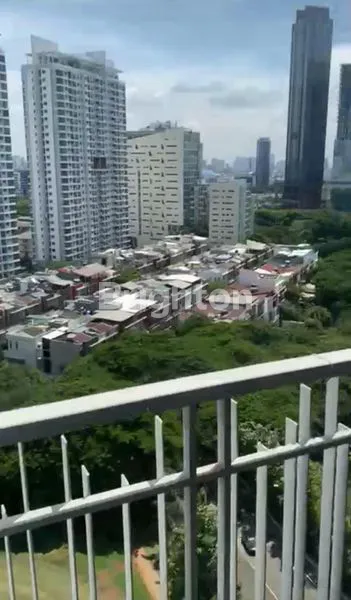 image APARTEMEN THE MANSION KEMAYORAN (1)