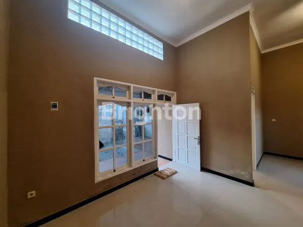 image RUMAH BARU MINIMALIS 2KT DI GUNUNGANYAR (4)