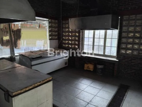 image SEWA GEDUNG STRATEGIS HOEK, DEKAT RKZ (4)