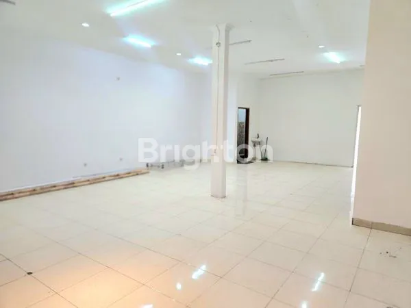 image BANGUNAN USAHA SIAP PAKAI LEBAR MUKA 14 M DI KIARACONDONG (7)