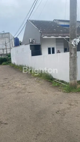 image RUMAH SIAP HUNI DAERAH PERUMAHAN LEGOK PERMAI (2)