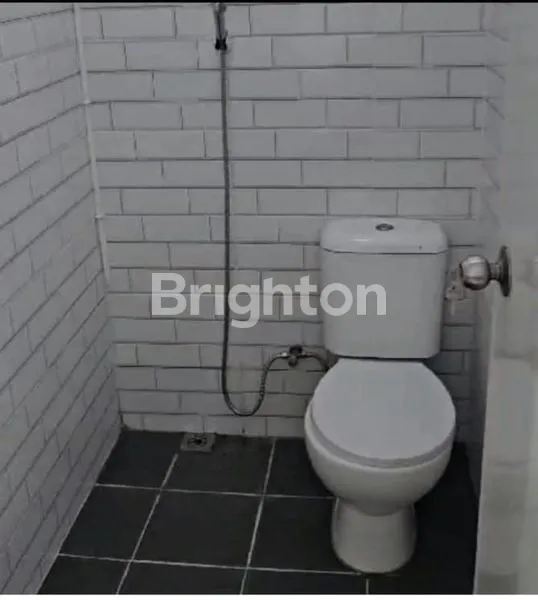 image RUMAH 4 LANTAI LT 150 DI MARISO MAKASSAR (7)