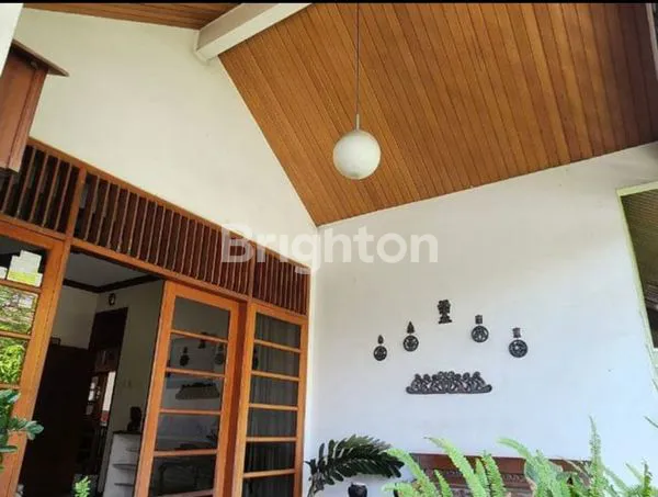 image RUMAH MEWAH DI JL.KENDANG SARI (6)