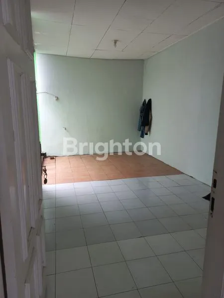 image \\UD83C\\UDFE1 RUMAH SIAP HUNI DI VILLA DAGO PAMULANG (8)