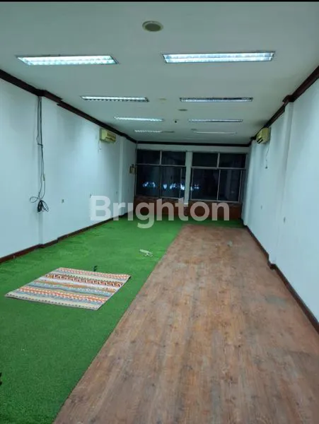 image RUKO 2 LANTAI DI BOULEVARD RAYA KELAPA GADING (8)