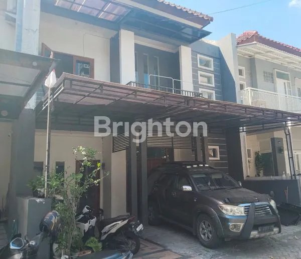 image RUMAH 2 LANTAI SURABAYA SELATAN LOKASI STRATEGIS DEKAT DTC KBS RS RKZ UBAYA TUNJUNGAN PLAZA (1)